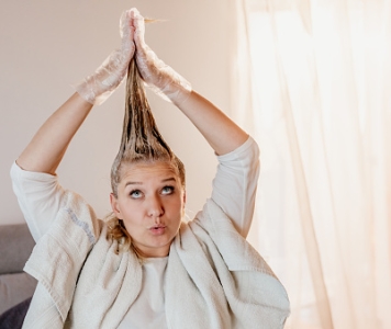 mayonnaise-hair-masks-that-will-make-your-hair-shine